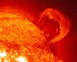 太陽の大気はどうなっているの？彩層・コロナとは？